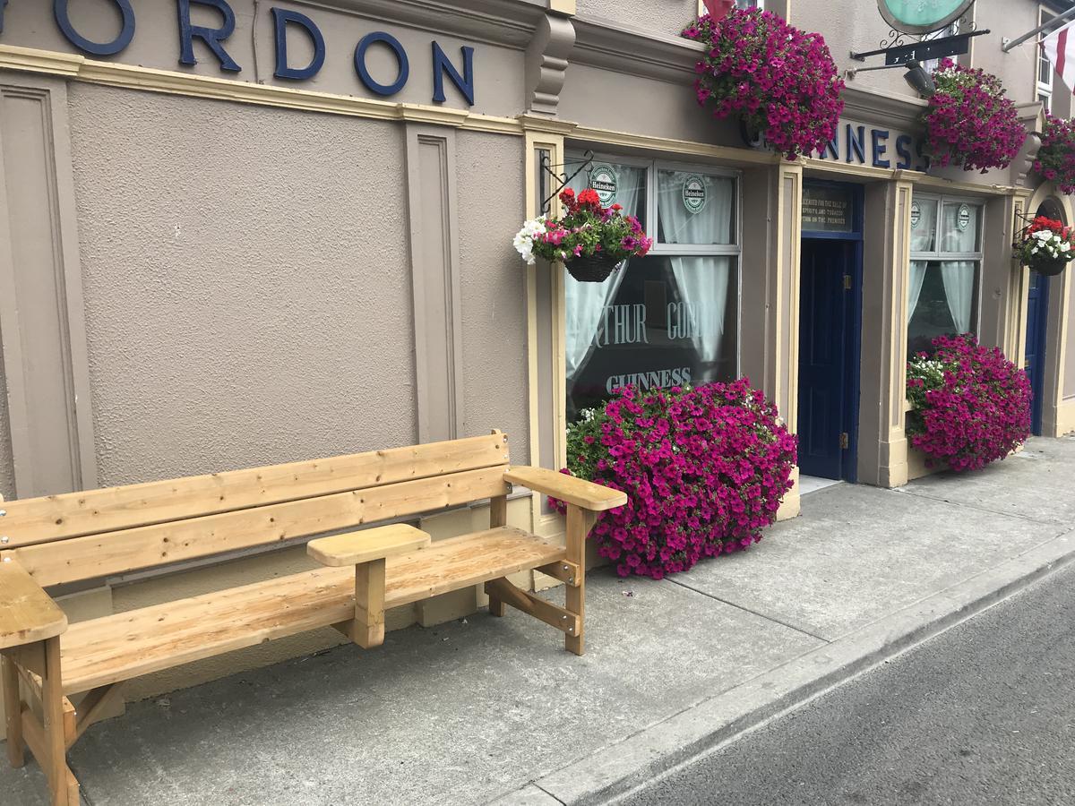 Gordon'S Guesthouse Loughrea Dış mekan fotoğraf